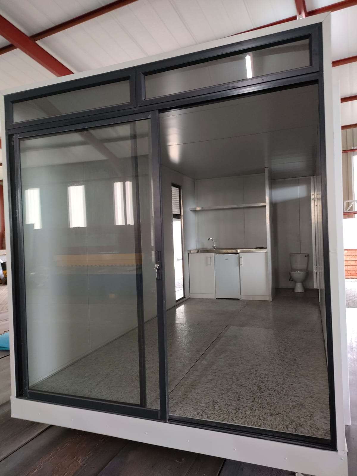 Container structure 2